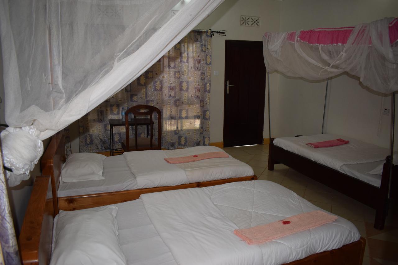 Ngorongoro Lodge Karatu Bagian luar foto