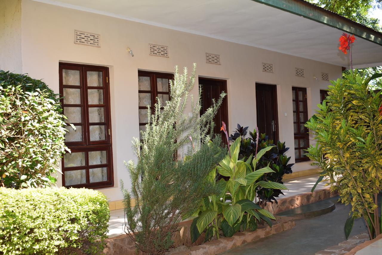 Ngorongoro Lodge Karatu Bagian luar foto