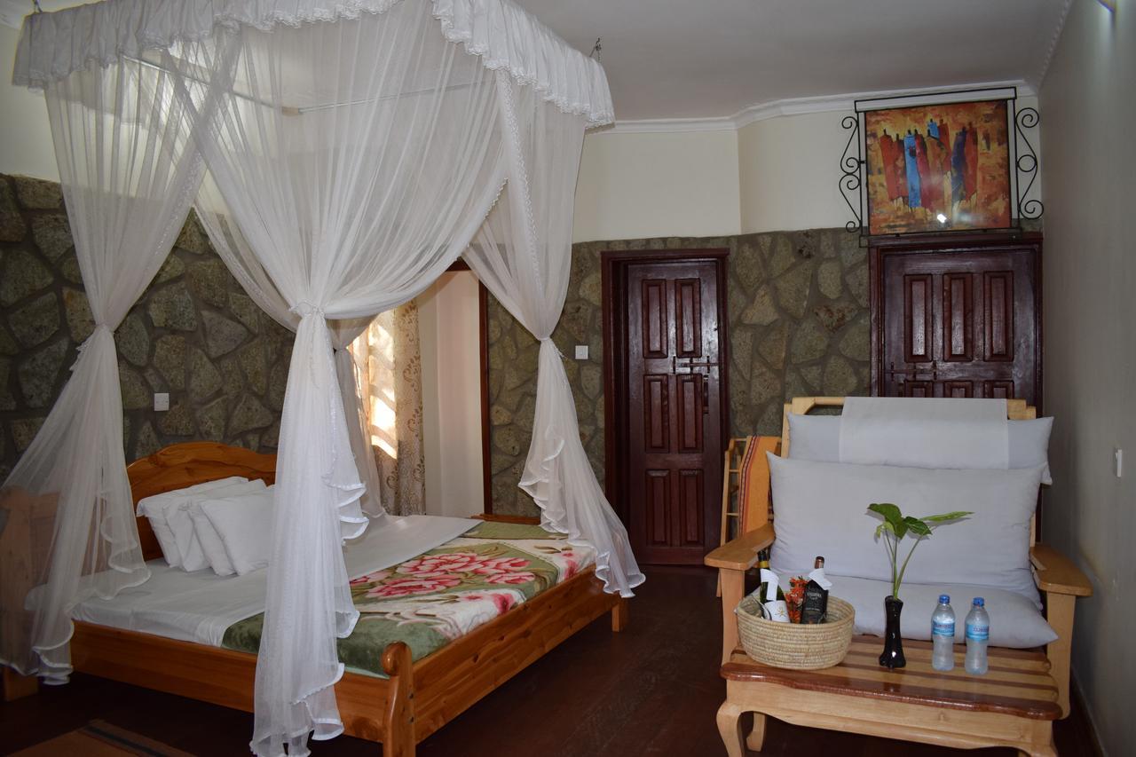 Ngorongoro Lodge Karatu Bagian luar foto