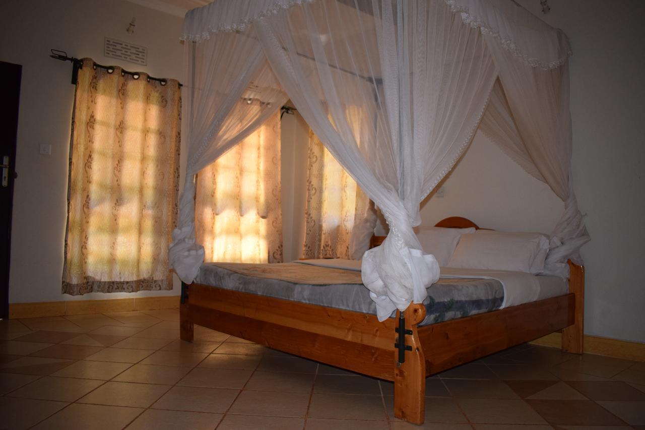 Ngorongoro Lodge Karatu Bagian luar foto