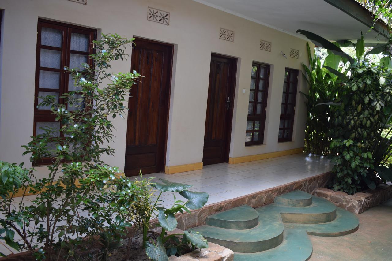Ngorongoro Lodge Karatu Bagian luar foto