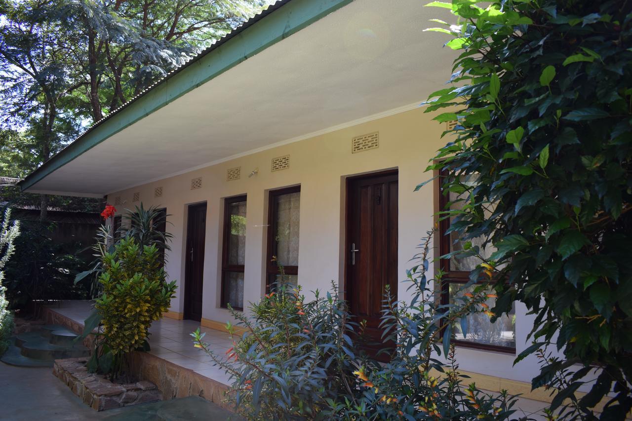 Ngorongoro Lodge Karatu Bagian luar foto