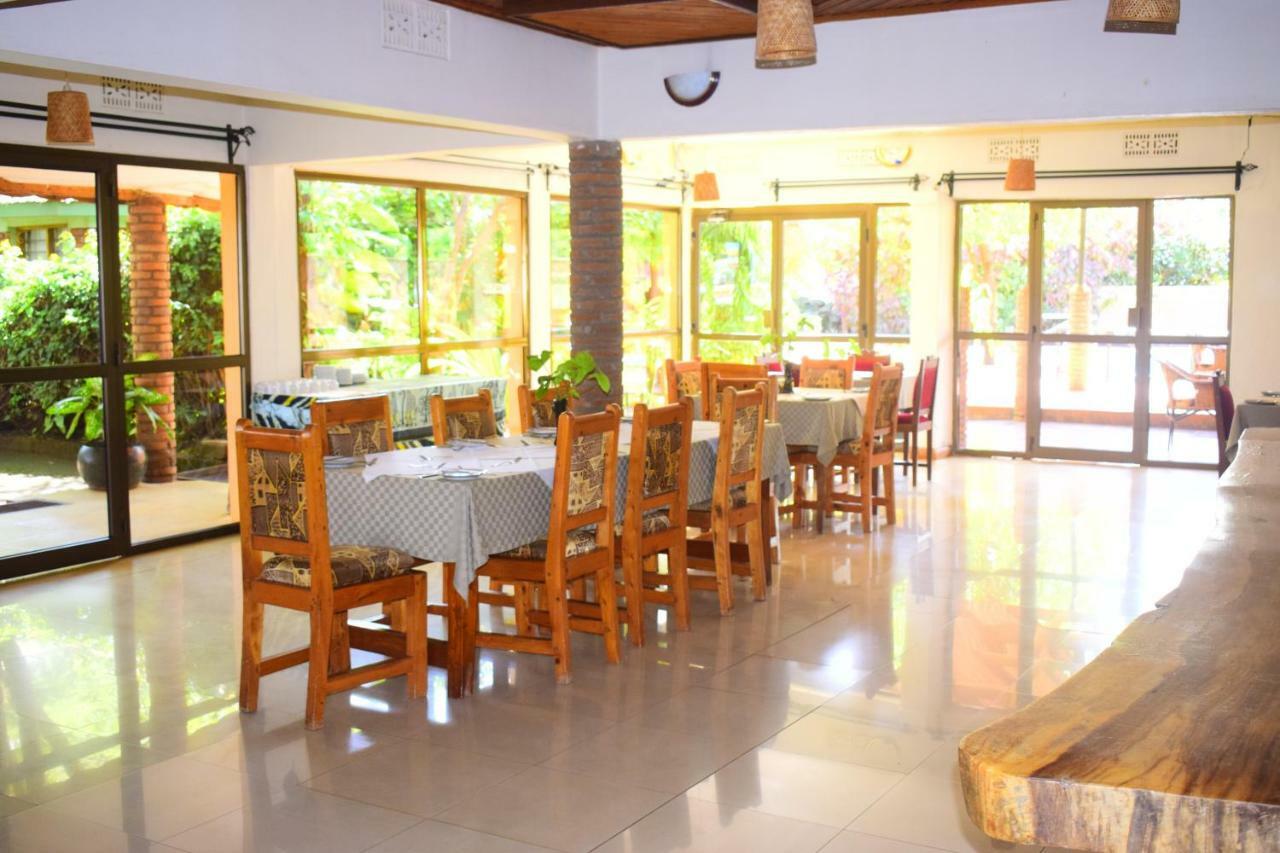 Ngorongoro Lodge Karatu Bagian luar foto
