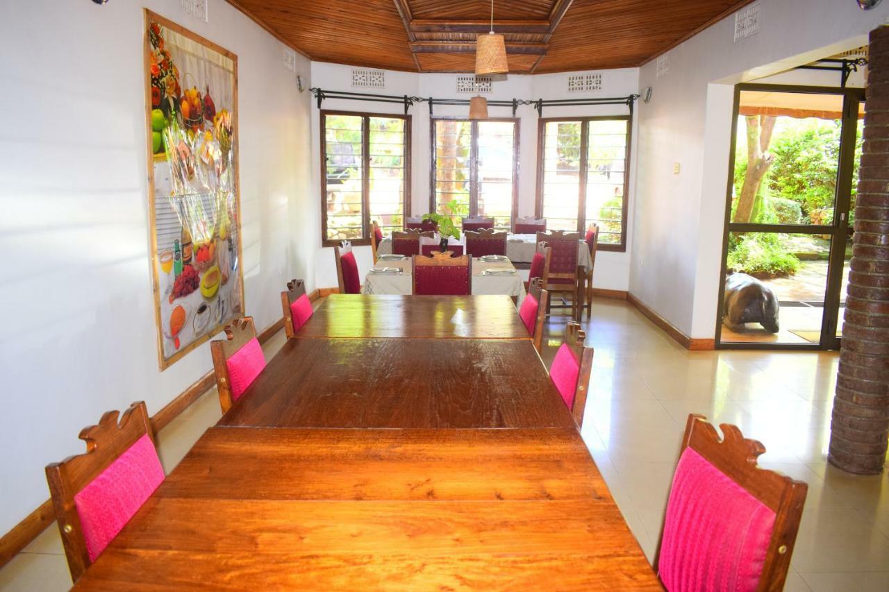 Ngorongoro Lodge Karatu Bagian luar foto