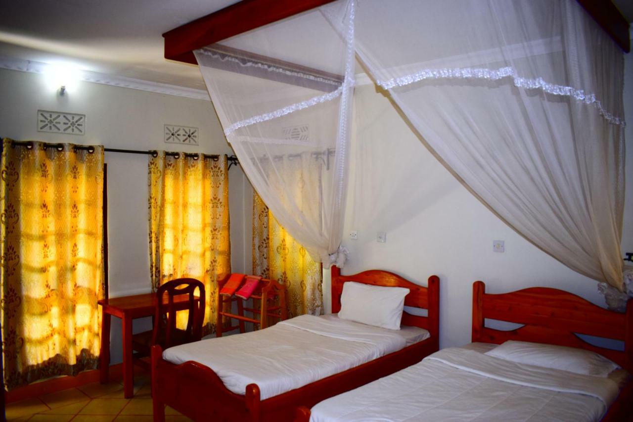 Ngorongoro Lodge Karatu Bagian luar foto
