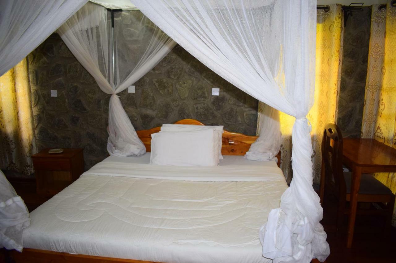 Ngorongoro Lodge Karatu Bagian luar foto