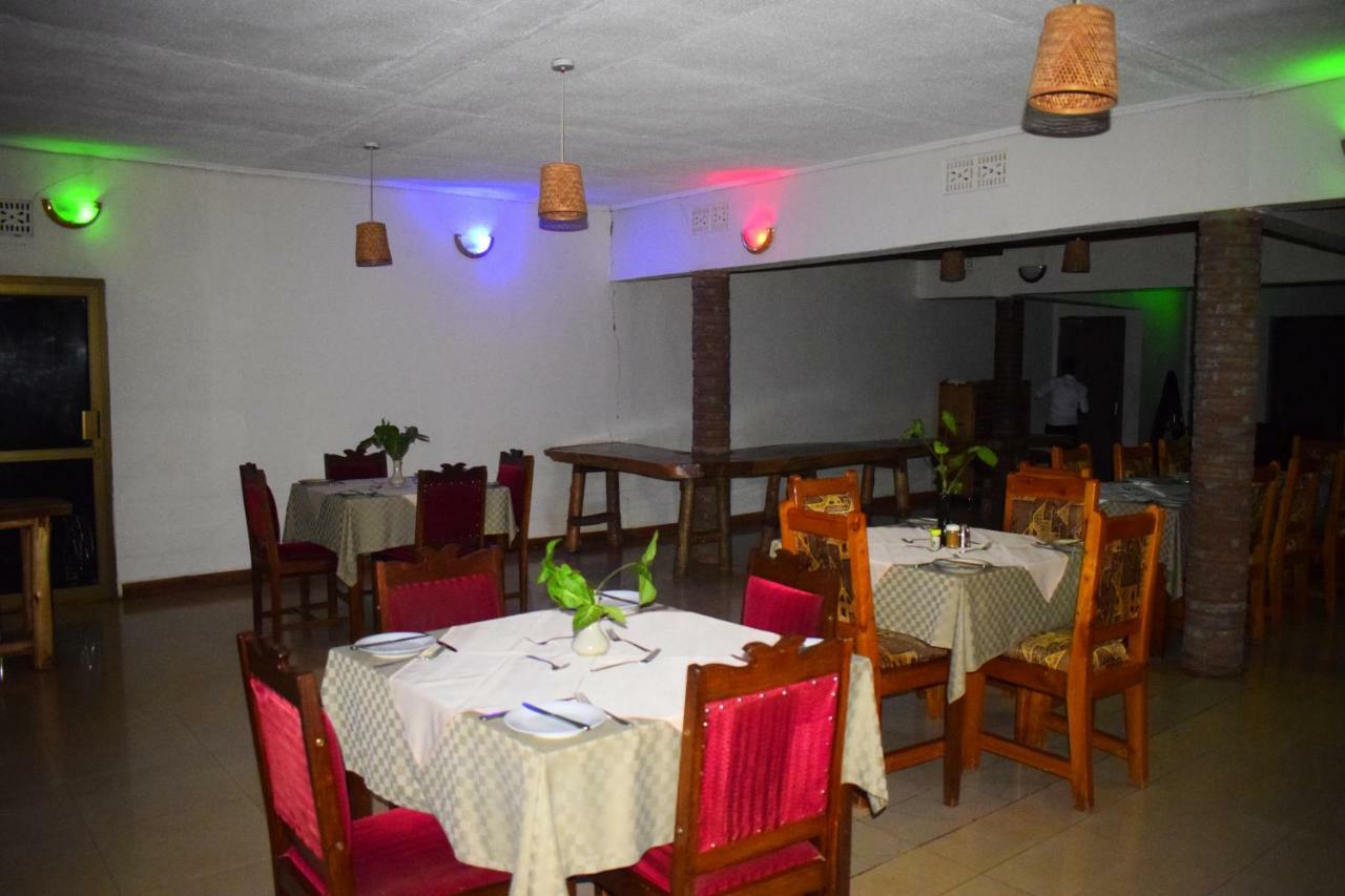 Ngorongoro Lodge Karatu Bagian luar foto