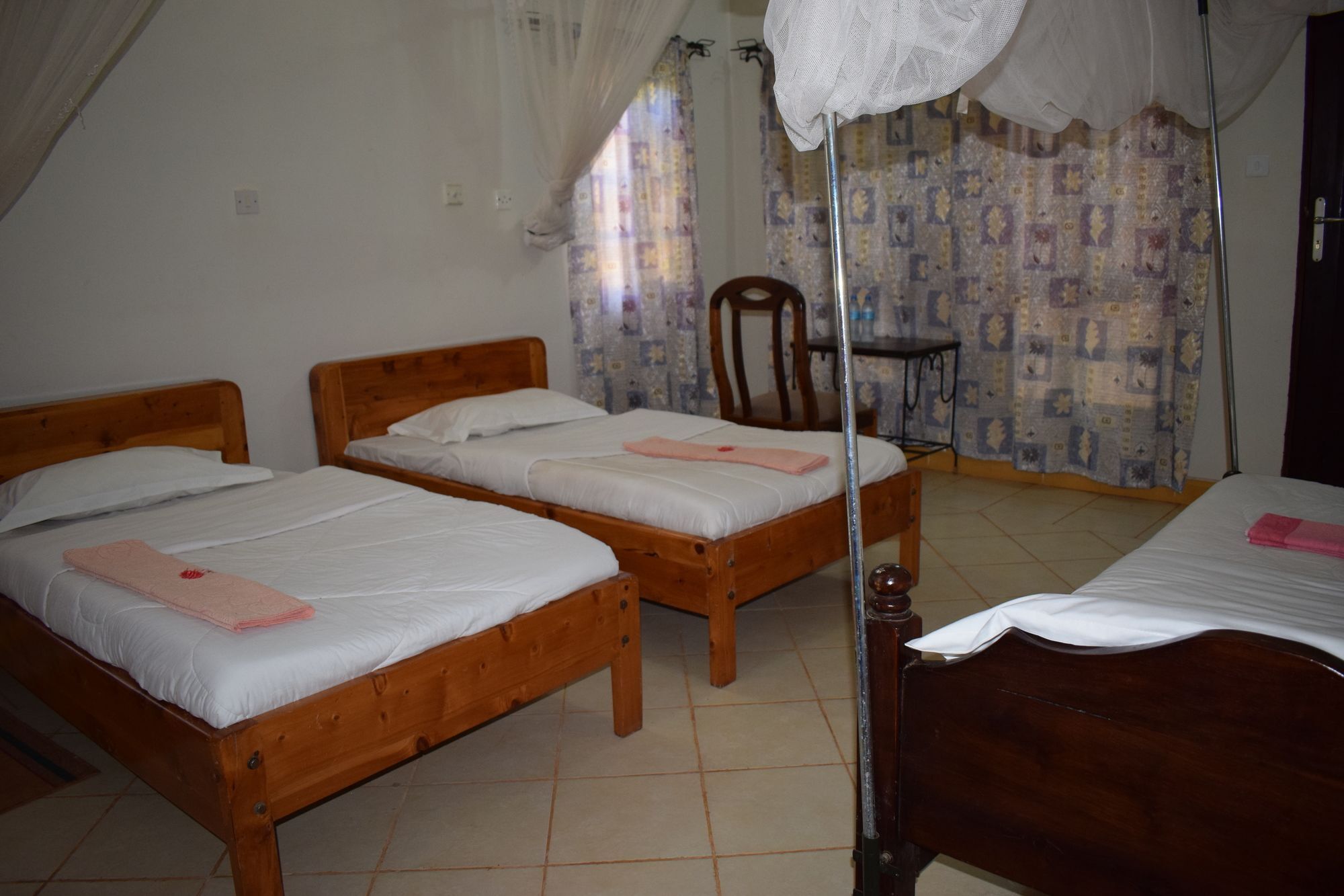 Ngorongoro Lodge Karatu Bagian luar foto